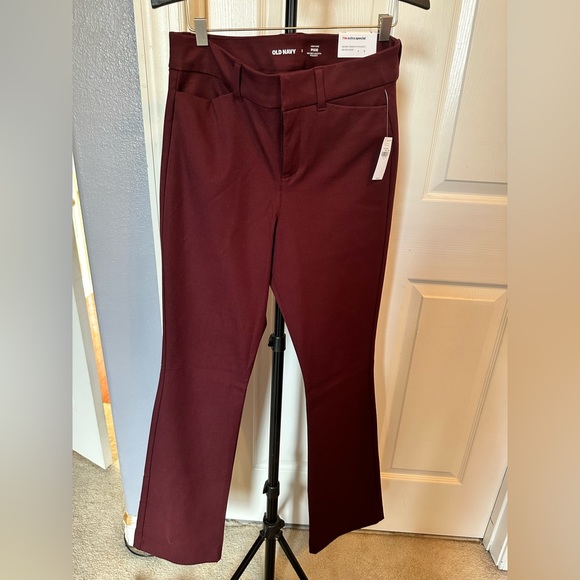Old Navy Pants - Old navy high rise pixie flare pants